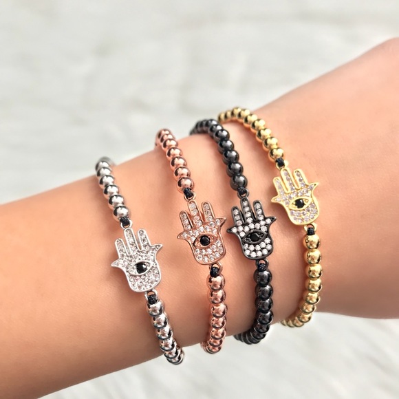 ♡ Hamsa Hand Rhinestone Dainty Bracelet - Picture 2 of 5